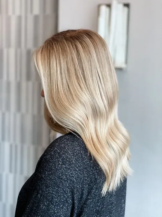 https://cdn.salonspotlight.com/photos/HfH7Kc7jdpefGYgk5OZ0/a19bde4c-76eb-4a1f-9e7a-58b1166848cb_720x720