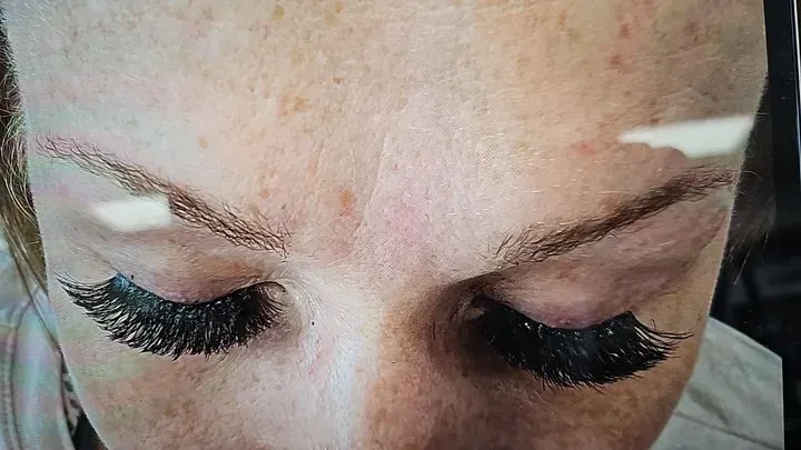 https://cdn.salonspotlight.com/photos/HgaPaBa1ktA57dVB32ti/22502adf-c6e4-43e4-a8cd-83873df12a42_720x720