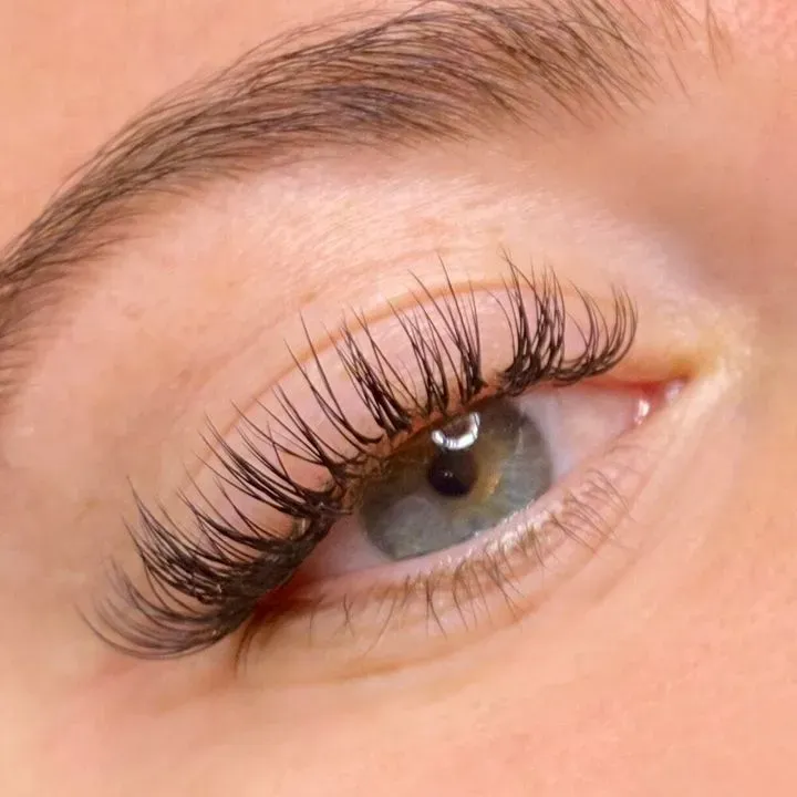 https://cdn.salonspotlight.com/photos/HgaPaBa1ktA57dVB32ti/7386f16c-399f-47b9-8bf9-4fd05c2bad56_720x720