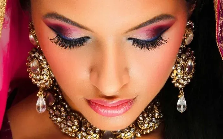 https://cdn.salonspotlight.com/photos/HgaPaBa1ktA57dVB32ti/a9904dda-d0a7-4889-b482-7b97c5ff7dde_720x720