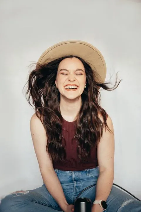 https://cdn.salonspotlight.com/photos/HiCAx3SmZuIoIOIfxQLA/a25791ae-58c5-4c36-a6df-1fddc2fe05ee_720x720