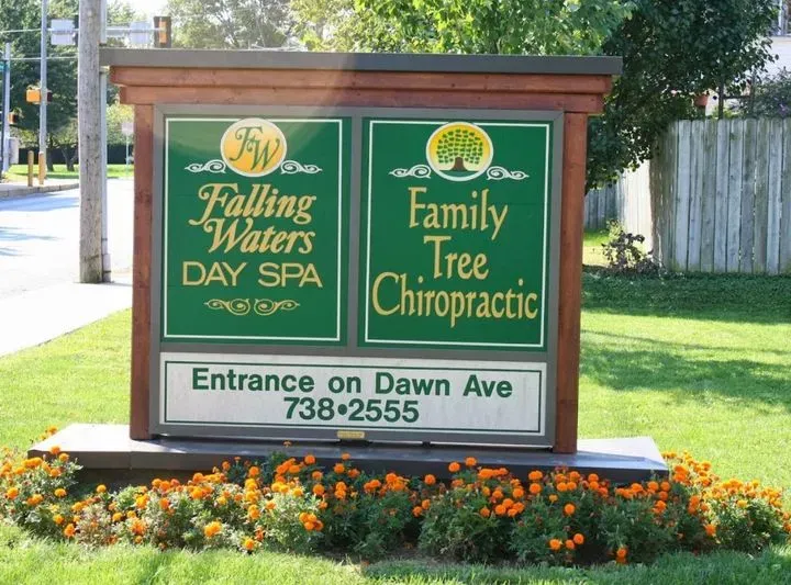 https://cdn.salonspotlight.com/photos/HicwsQYiCvboF5BQiBip/4ce852fc-e877-41f0-b53a-0050c75ca8c2_720x720