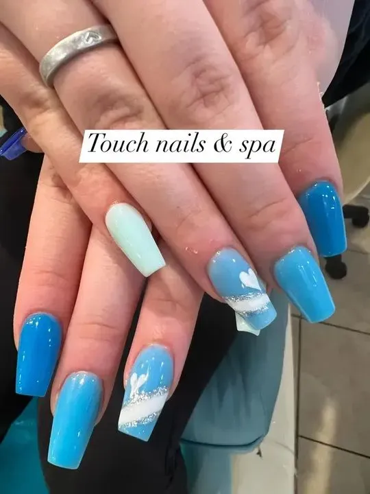 https://cdn.salonspotlight.com/photos/HjDG5Vwazy6VZh9mORS6/9040d466-cdd0-44d6-a0cc-19e768998c00_720x720
