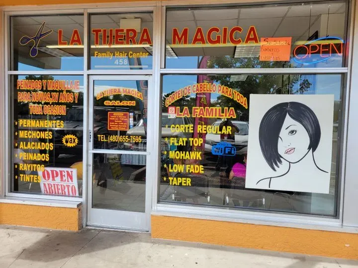 https://cdn.salonspotlight.com/photos/HjF0G31SUXuxSpU68OWu/8c052bb0-eb35-4707-ba4b-44b3511cf7f2_720x720