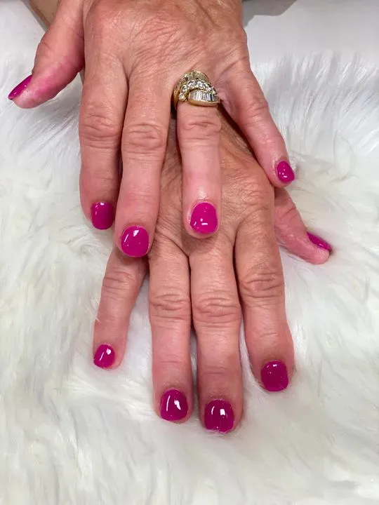 https://cdn.salonspotlight.com/photos/HkMSgZEQ8ib0nDy2YyKr/a1d3e7ca-7d5d-415f-a14c-21ed97cfaabc_720x720