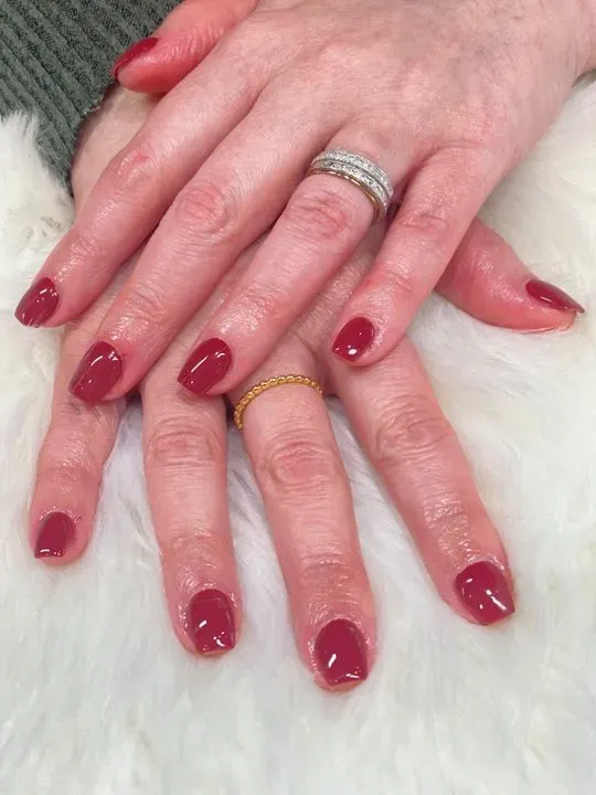 https://cdn.salonspotlight.com/photos/HkMSgZEQ8ib0nDy2YyKr/da6055bc-f93b-4e82-b3d3-e3de6a6a4652_720x720