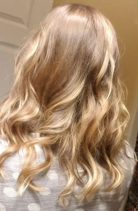 https://cdn.salonspotlight.com/photos/HpfPl7e4UlaF0Kqd9LuQ/450a9fe2-cfe2-4c27-8842-e946f2bbb27e_720x720