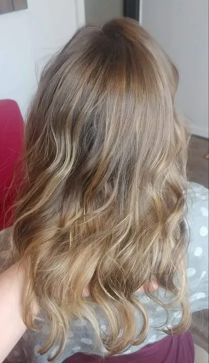 https://cdn.salonspotlight.com/photos/HpfPl7e4UlaF0Kqd9LuQ/8fb9186d-9b8f-4a5e-89f3-47762aa1050b_720x720
