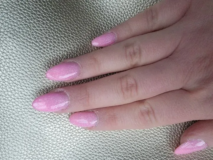 https://cdn.salonspotlight.com/photos/Hpnw1GpX9q66ELhcTzKd/a1688219-8e3e-4678-8735-e9652a394022_720x720