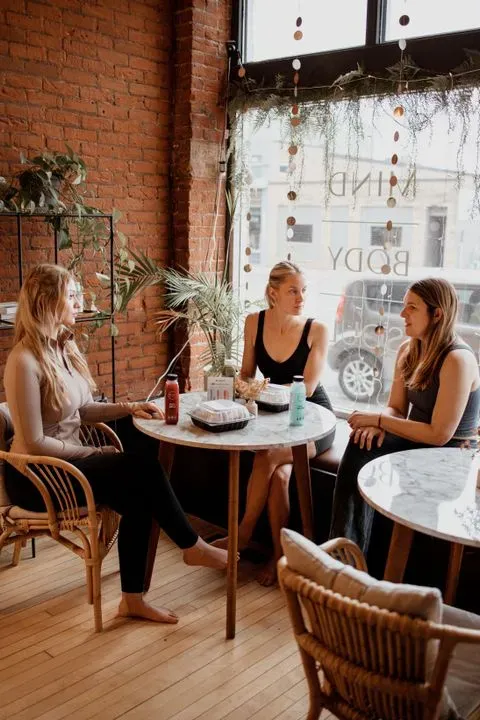 https://cdn.salonspotlight.com/photos/HtXmWpjuFMTqf57hodDZ/d2a75e87-4e81-48cf-9046-296a1f3b5e83_720x720