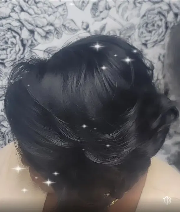 https://cdn.salonspotlight.com/photos/HySjYJJTeO3uHQI8ao0Z/8f2c7371-a94f-4e77-81aa-cbe333eeccb3_720x720