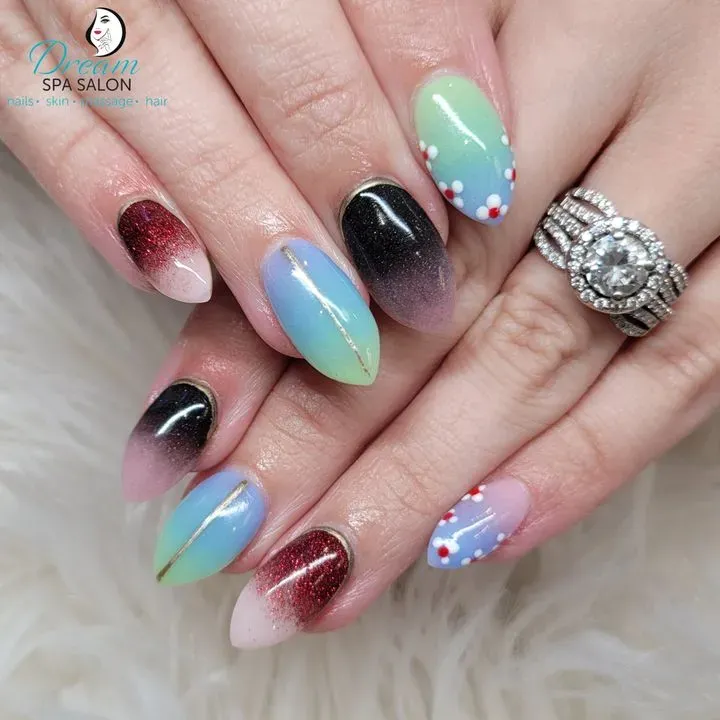 https://cdn.salonspotlight.com/photos/IBBTz0SnzK6n3toR9fnx/eda18034-a3f4-45da-a297-d5a8cbd2af43_720x720