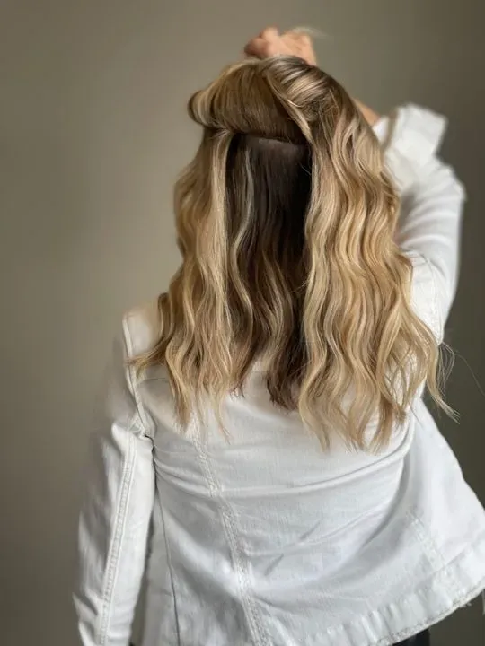 https://cdn.salonspotlight.com/photos/ICqiKAvVhlV2RbDhu6Qb/2ac943f4-b0b1-4889-aca6-a59d8a875c5c_720x720