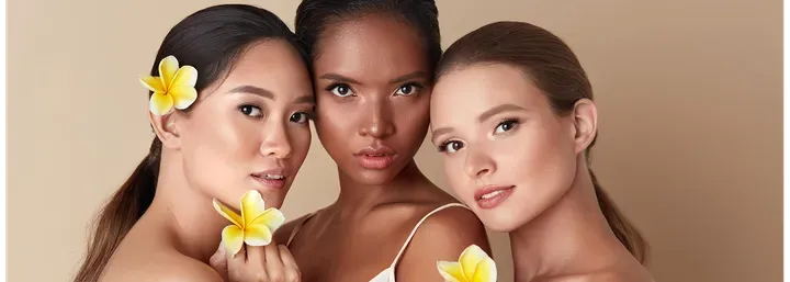 https://cdn.salonspotlight.com/photos/IEkYzspGsbF5t8wTSKaC/a1ff30f6-1f41-4dd0-8eac-57bf83908db3_720x720