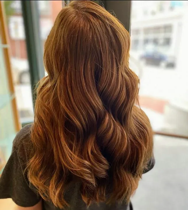 https://cdn.salonspotlight.com/photos/IFYNOrRygaUqzEePzSAV/872e30db-4e87-4aa0-9839-4a4332b9b95c_720x720