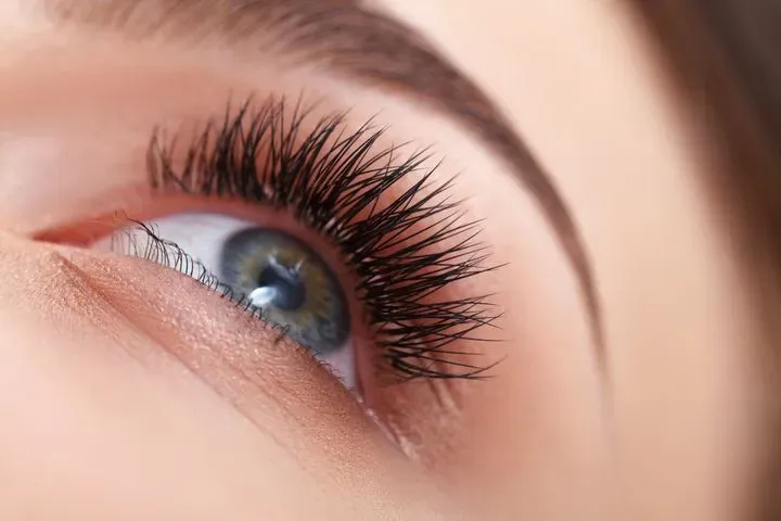 https://cdn.salonspotlight.com/photos/IG2cSdJpjvcpZUOcsLYf/cf932b26-9716-4260-8c68-1a538a5f97af_720x720