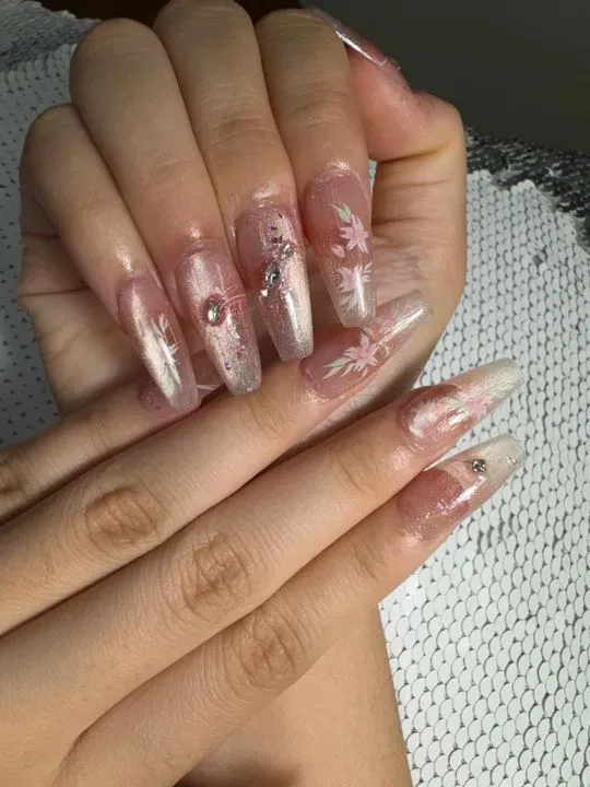 https://cdn.salonspotlight.com/photos/IMG0mw5kHF2W1Z1qoVX3/0bac2be7-234b-4ea9-8f14-6bdebcbbc0d1_720x720
