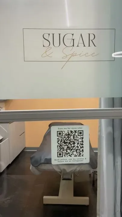 https://cdn.salonspotlight.com/photos/IMdZ1SMQPJPT4FjVxIWI/7554fe3f-d6f7-4d06-86be-a0b50e6cdbcb_720x720