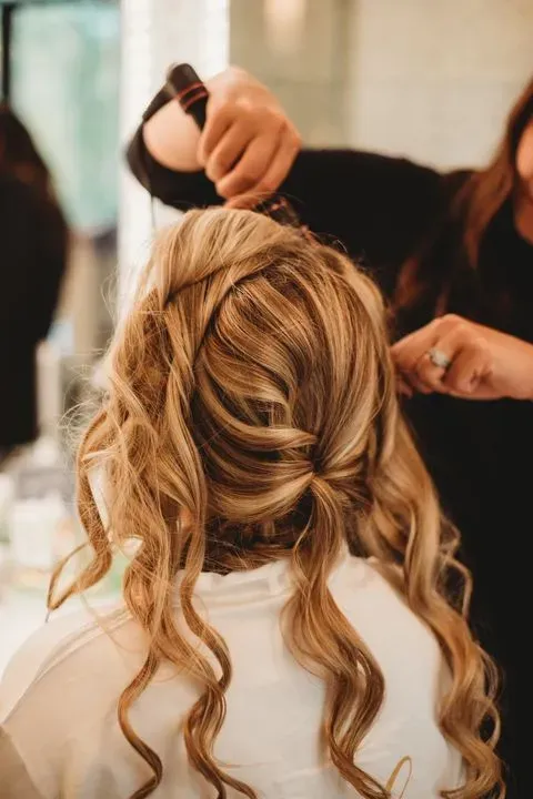 https://cdn.salonspotlight.com/photos/ITHMKFRgy10o9MhAm1wV/5bdaef9f-3b57-4c19-a952-34dd60e9dad1_720x720