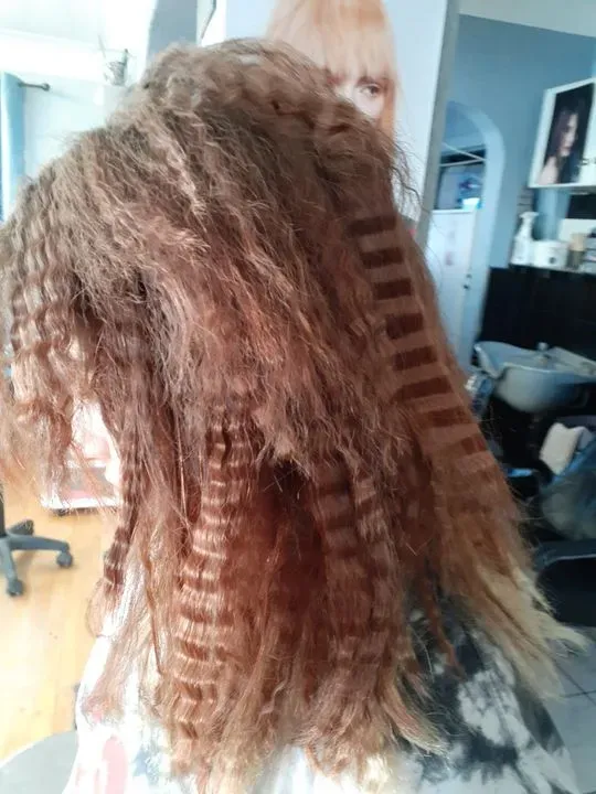 https://cdn.salonspotlight.com/photos/ITQNMtrbqk505CifrlGM/0141c865-dee9-42a6-bf29-bf0ba10aae74_720x720