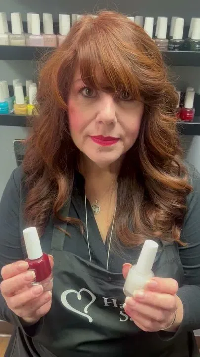 https://cdn.salonspotlight.com/photos/IWDiZr7RK7xEpQkFX6Hb/a923ee56-7933-4ab3-a604-052cdd7f301a_720x720