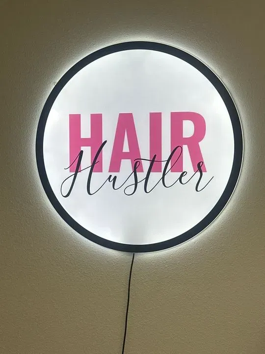 https://cdn.salonspotlight.com/photos/IXWExrgJuTb4RGvve0QV/ad96fd8d-5e6e-4b33-bd6d-4f029f7319ab_720x720
