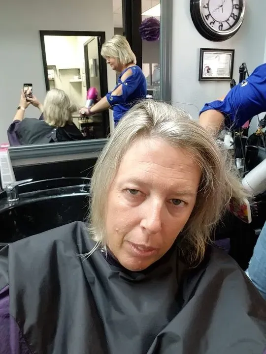 https://cdn.salonspotlight.com/photos/Ibagdcm4Fbe9N4HcvY4g/b60415dc-488c-471e-9de8-a49db9ad9bf3_720x720
