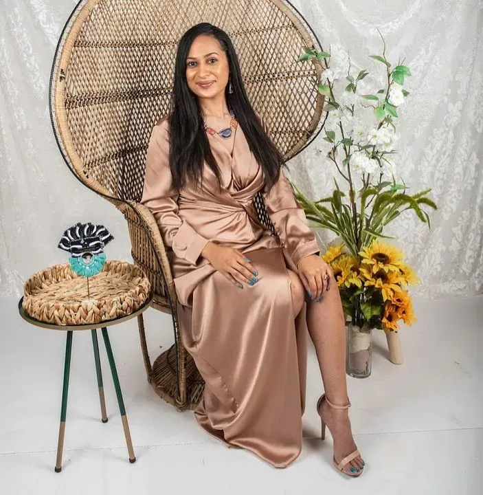 https://cdn.salonspotlight.com/photos/Ihx2aTPTTDoOkcS3OblO/485dd1cd-6726-4bbd-95af-89aa4dbc012f_720x720