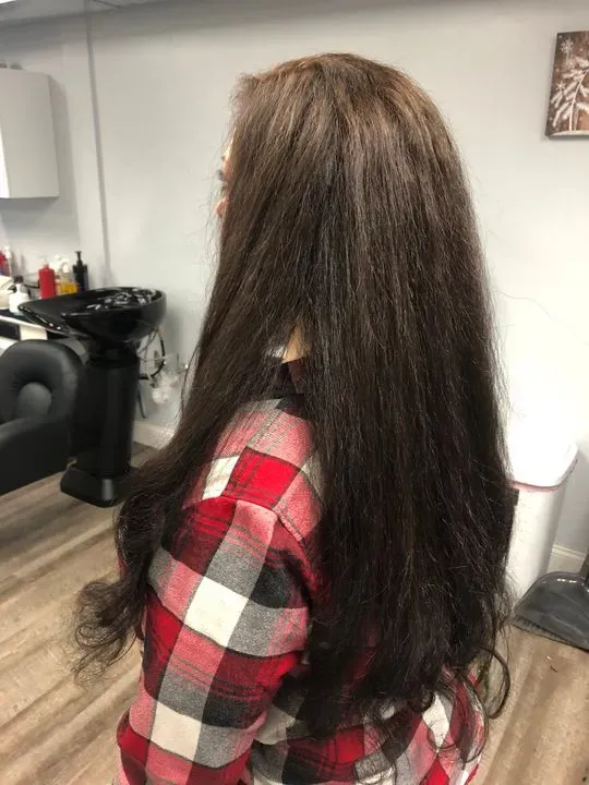 https://cdn.salonspotlight.com/photos/IjnBPv9pD8Ia5vzV2hnQ/0d660e78-7bbf-4392-b505-9be18f525ec8_720x720
