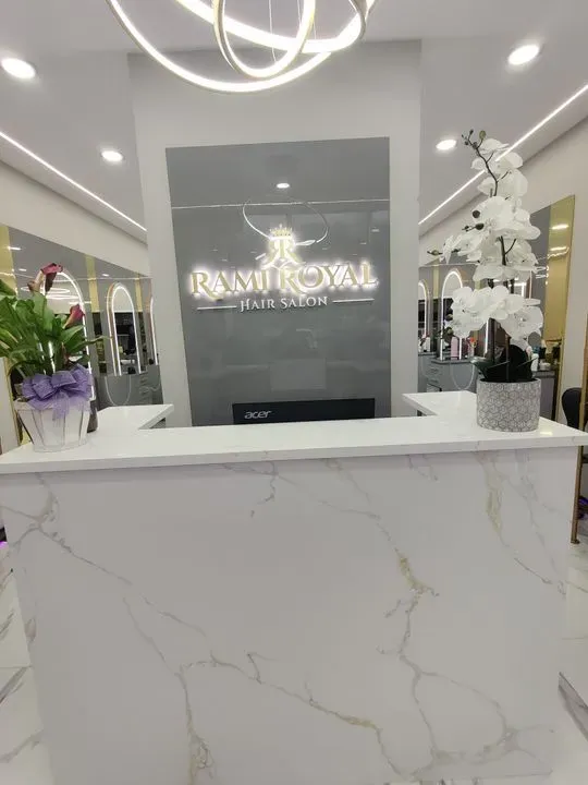 https://cdn.salonspotlight.com/photos/IpqAc160WtGoVzdZNMnR/27ced618-5df0-4a36-bcd0-ae424556967c_720x720