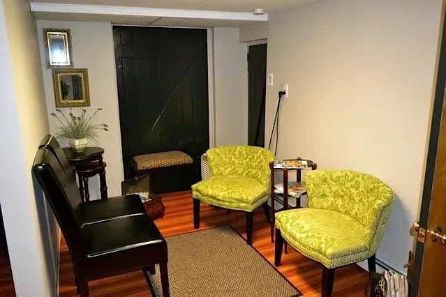 https://cdn.salonspotlight.com/photos/IqJAflIMwvCNqPApBpFm/690397f9-d221-4182-9012-fdca7f6bfa36_720x720