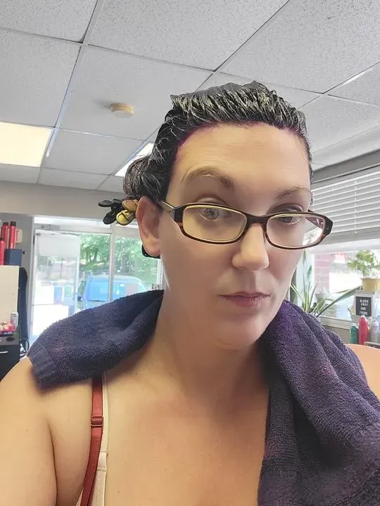 https://cdn.salonspotlight.com/photos/IrKiMt9tJEUTeQ22AUeY/5e73ead6-337d-4c9c-be29-2e65749e186d_720x720