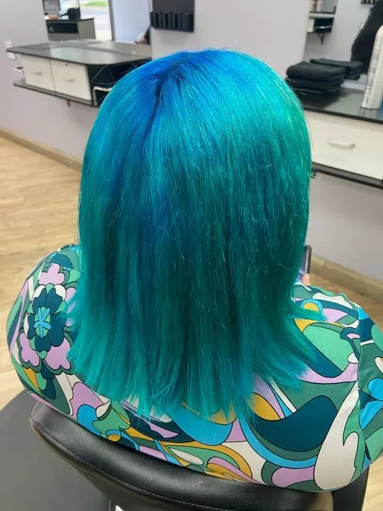 https://cdn.salonspotlight.com/photos/ItBFUA8lb7gNwKneM1p8/45cdb640-7bfd-48d2-b7cc-1f3745d071b0_720x720