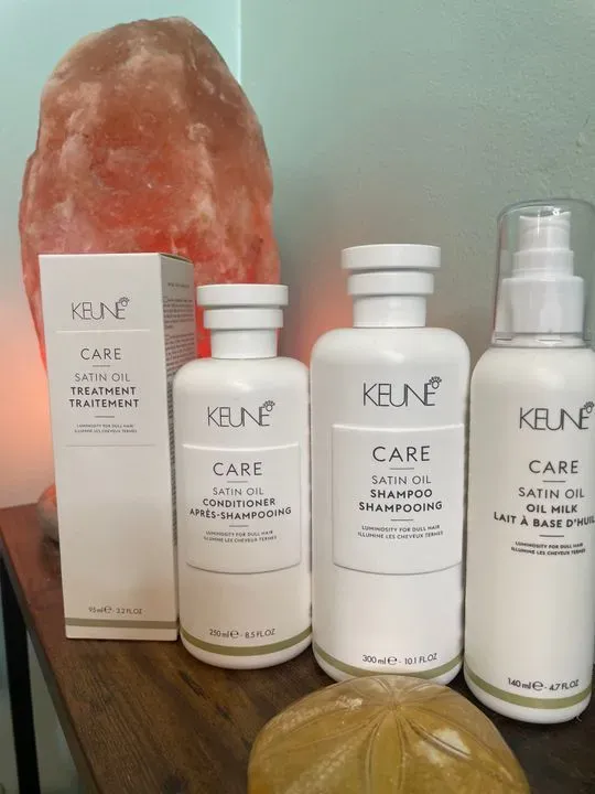 https://cdn.salonspotlight.com/photos/IurvIk4BF02reUhttjHE/f220e84f-bf29-463d-9dd3-e6719e0f9c66_720x720