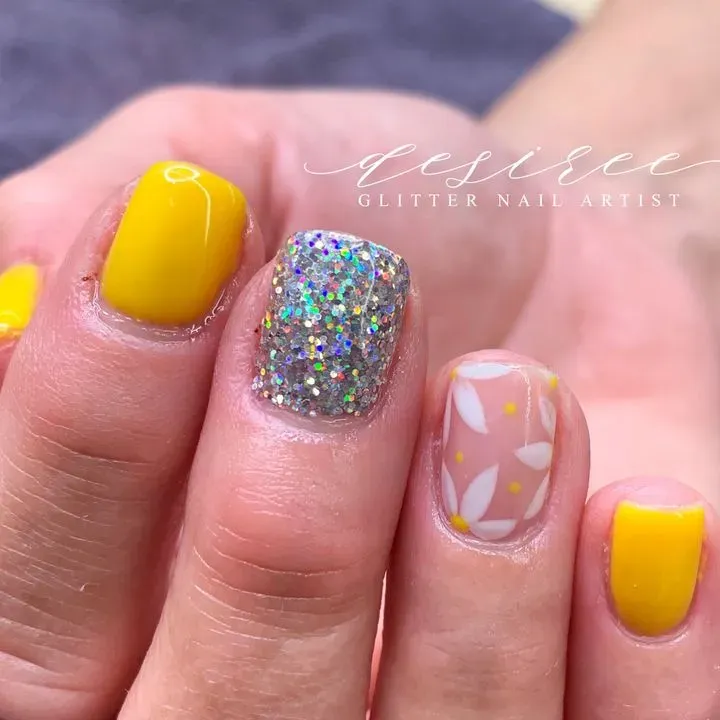 https://cdn.salonspotlight.com/photos/IuvAuwPECvT14QzXOVsz/a33570de-6013-4ca8-8942-e4132192eba4_720x720