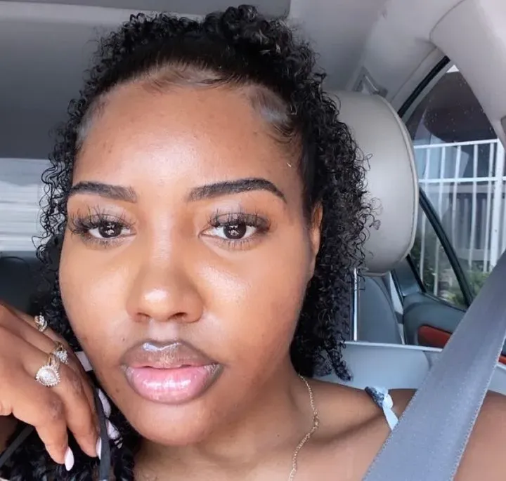 https://cdn.salonspotlight.com/photos/IvHrfCdDdzjkxOE13YVi/72b33798-4502-486a-8b99-0c835b6b9dad_720x720