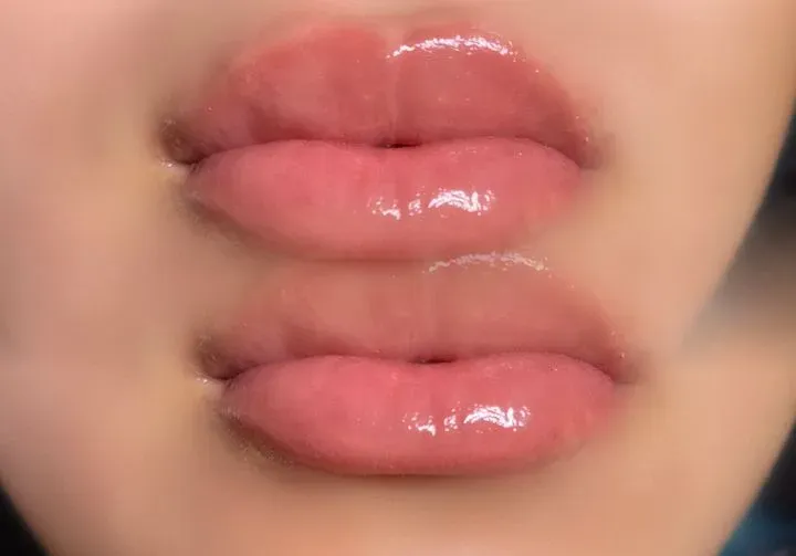https://cdn.salonspotlight.com/photos/IvHrfCdDdzjkxOE13YVi/f4e7f799-091a-46f6-92ee-abe5a8535889_720x720
