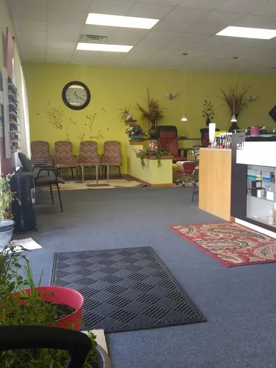 https://cdn.salonspotlight.com/photos/Ivkv50XBEm3uYNzpTooZ/5871e95f-5e1b-4315-ba73-5cd11909738d_720x720