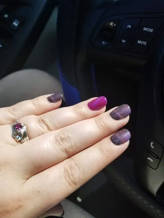 https://cdn.salonspotlight.com/photos/Ivkv50XBEm3uYNzpTooZ/f9e97dc8-35f2-4ce5-bf7f-a986b186b718_720x720