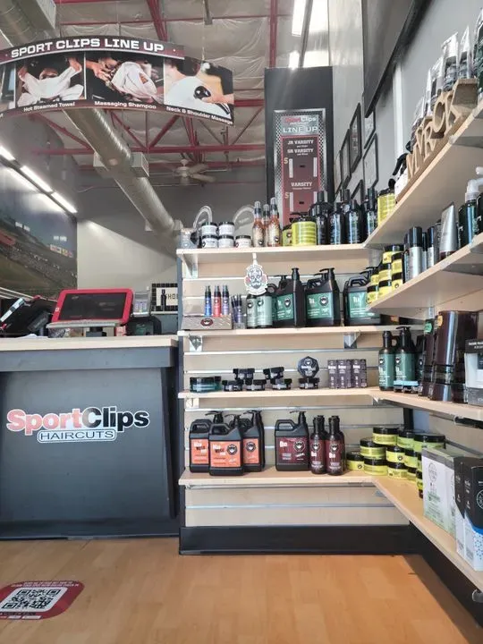 https://cdn.salonspotlight.com/photos/Iw71a0nNbr4cQZ8RffMy/d7009c13-f22e-4ffb-9fc5-0965bf6ed3d2_720x720