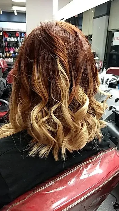 https://cdn.salonspotlight.com/photos/IzUZMzlRWanJ0KCPl2PE/1624eebe-2418-440e-9a25-cbf59d28cf08_720x720