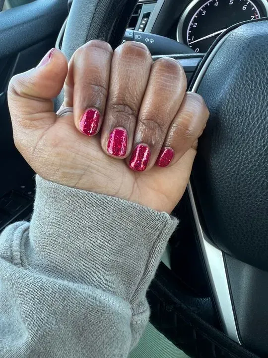 https://cdn.salonspotlight.com/photos/J01qaFvPGEA7MAESpRcY/2e2ce574-842d-4e74-b133-22703abdfd58_720x720