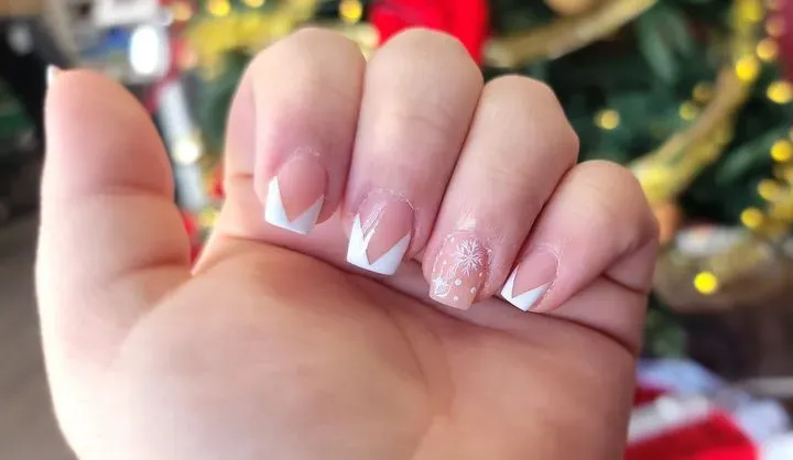 https://cdn.salonspotlight.com/photos/J01qaFvPGEA7MAESpRcY/353b7b21-2930-4b90-b02e-d321aa17dbbe_720x720