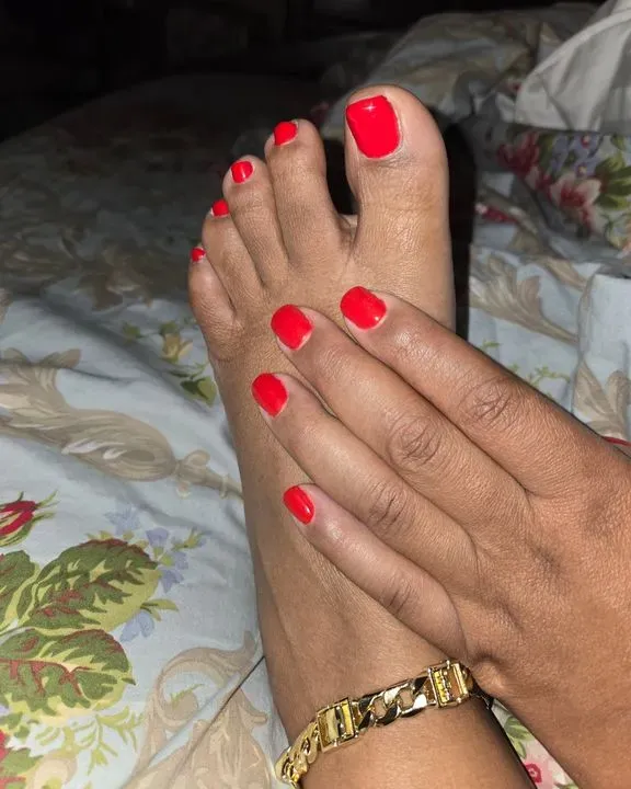https://cdn.salonspotlight.com/photos/J01qaFvPGEA7MAESpRcY/998ee12b-d1b6-4de5-8884-119b816097a0_720x720