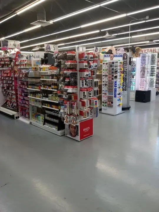 https://cdn.salonspotlight.com/photos/J4cwx8W6QIPdFHalImfi/bf350569-b6b4-4223-89e3-4cf2b5ef978d_720x720