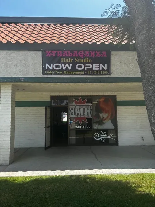 https://cdn.salonspotlight.com/photos/J4nBNpJcnJwigt6BEVLE/f6811c02-79d8-486b-b516-56b2d49bc300_720x720