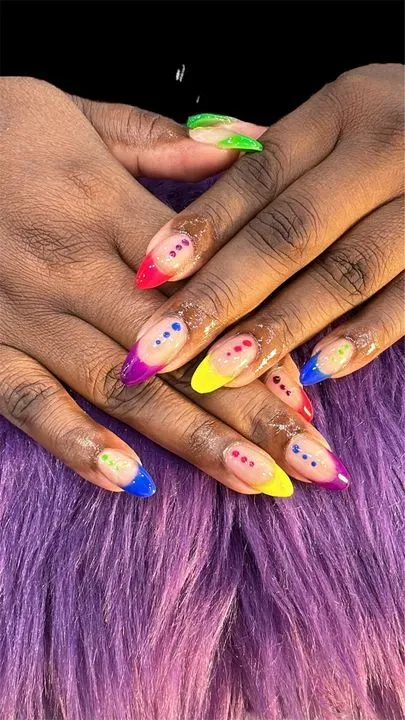 https://cdn.salonspotlight.com/photos/JBYjpKISBQpIWdhW2ZIa/aa88f80c-c013-495f-b6d7-57c30d5a8999_720x720