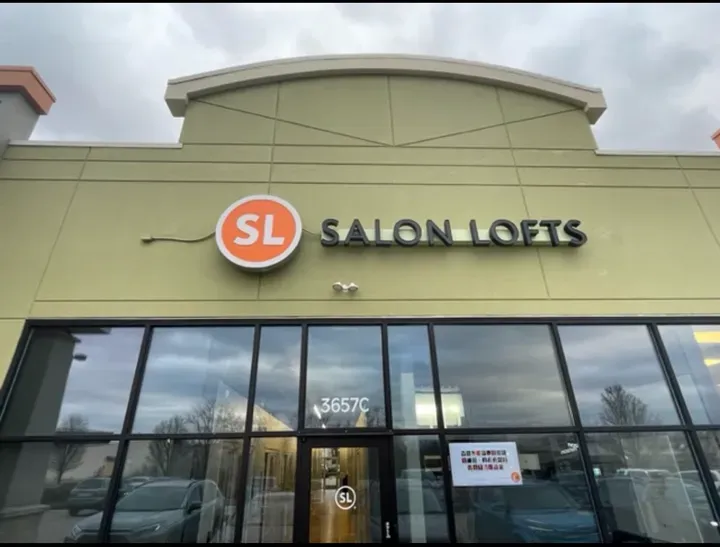 https://cdn.salonspotlight.com/photos/JBYjpKISBQpIWdhW2ZIa/ad6e2638-cd52-4ace-bb5b-c4baaa7bfefe_720x720