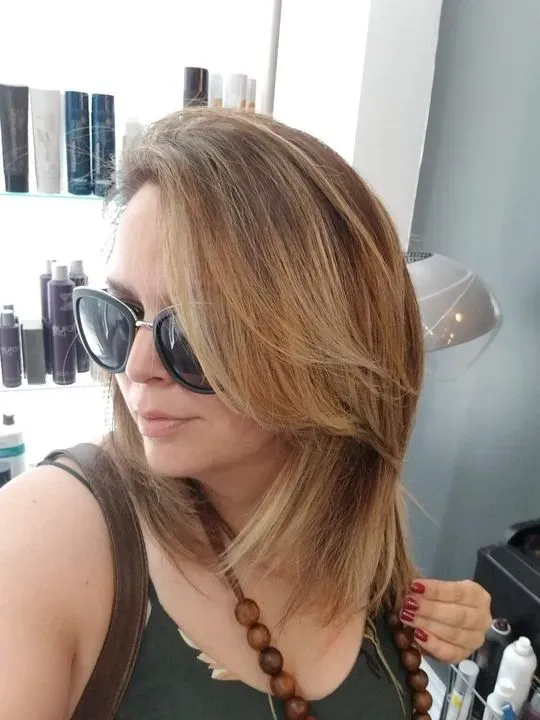 https://cdn.salonspotlight.com/photos/JCnxcASKM8Q6vHCvOi3C/8c9efcb2-bd6c-4558-8039-91013c3593ab_720x720