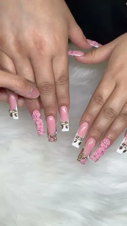 https://cdn.salonspotlight.com/photos/JDdUOFPi0FNwpHwkkTws/22e9bb86-856d-4b19-bdf8-c53ad9935496_720x720